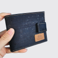 Średni wegański portfel męski Classic RFID niebieski