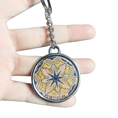 Breloczek z zawieszką Azulejo pokryty korkiem portugalski prezent